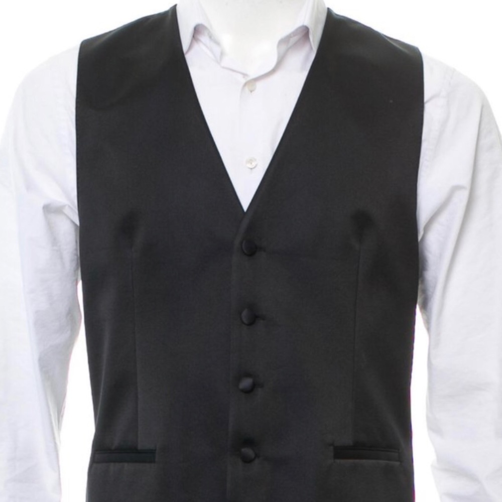 DOLCE & GABBANA
Wool & Silk-Blend Vest